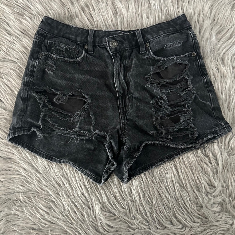 American Eagle Mom Short Jean Shorts Women Size 6 Black Denim Distressed Ripped